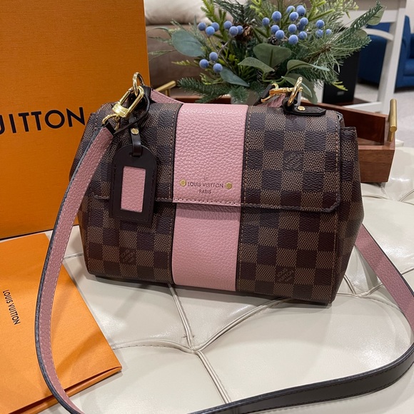 Used Bond street LouisVuitton shoulder bag - Picture 1 of 11
